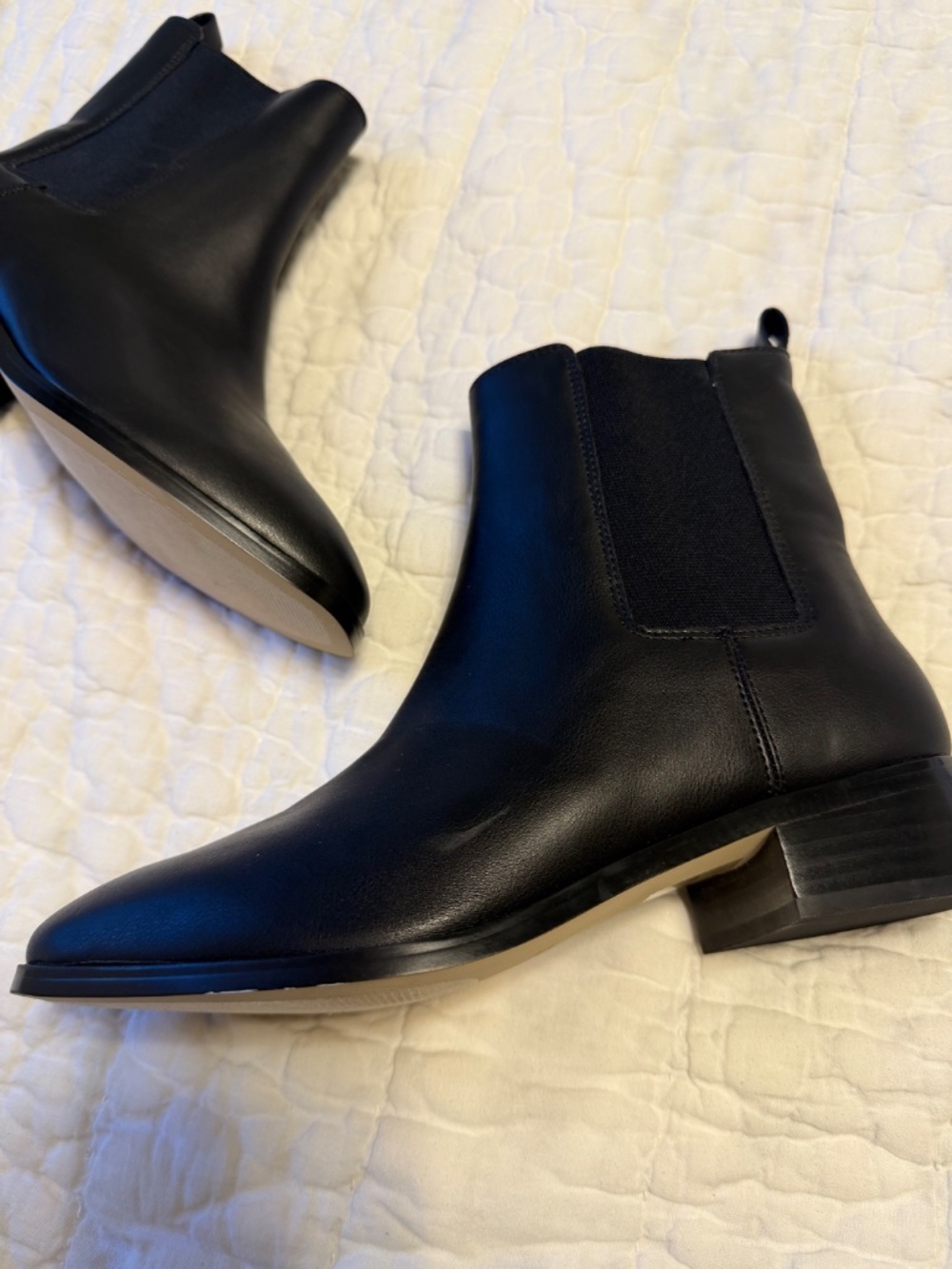 J. CREW Chelsea Boot In Vegan Leather Women’s Size 8.5 Black - Picture 3 of 11